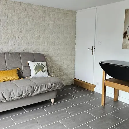 Appartement Cosy Neuf Saint-Sornin-Lavolps Extérieur photo
